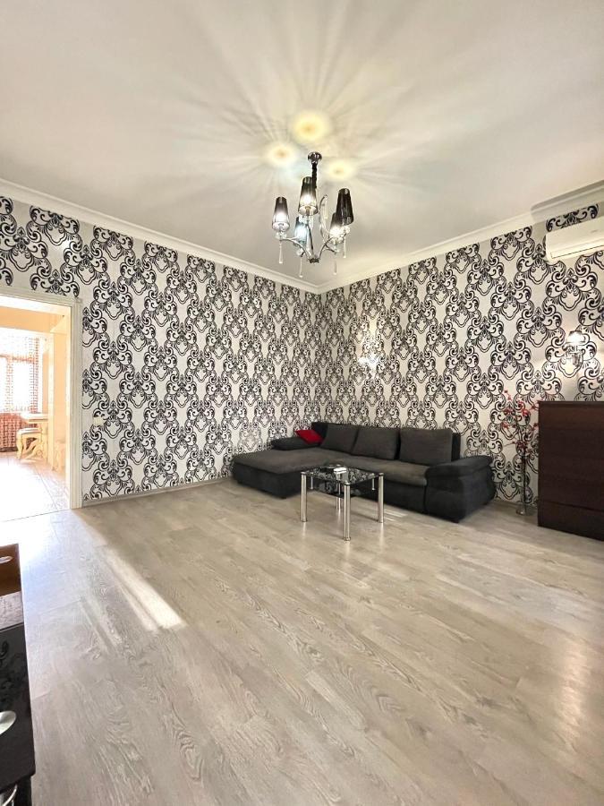 Cozy Apartment On Greek Street 15 Odesa Exterior foto