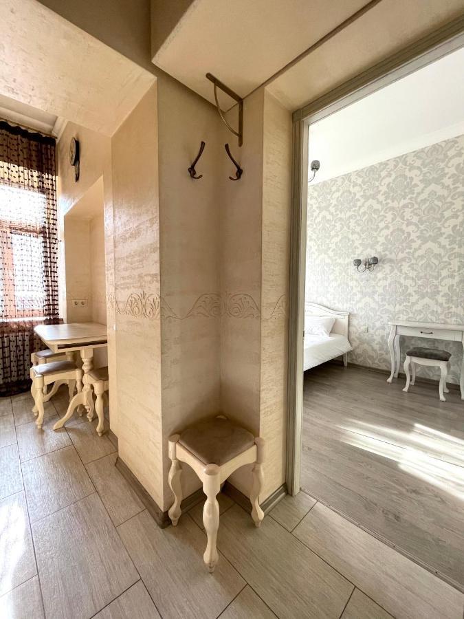 Cozy Apartment On Greek Street 15 Odesa Exterior foto