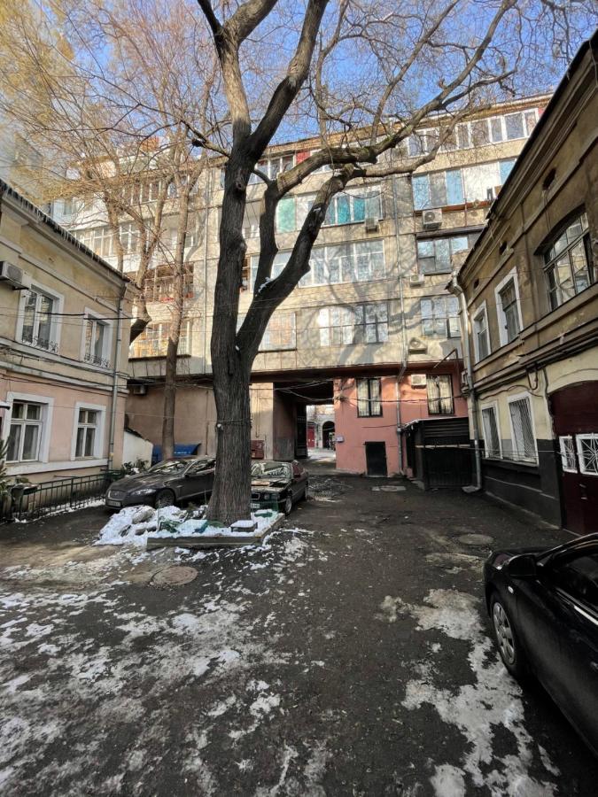 Cozy Apartment On Greek Street 15 Odesa Exterior foto